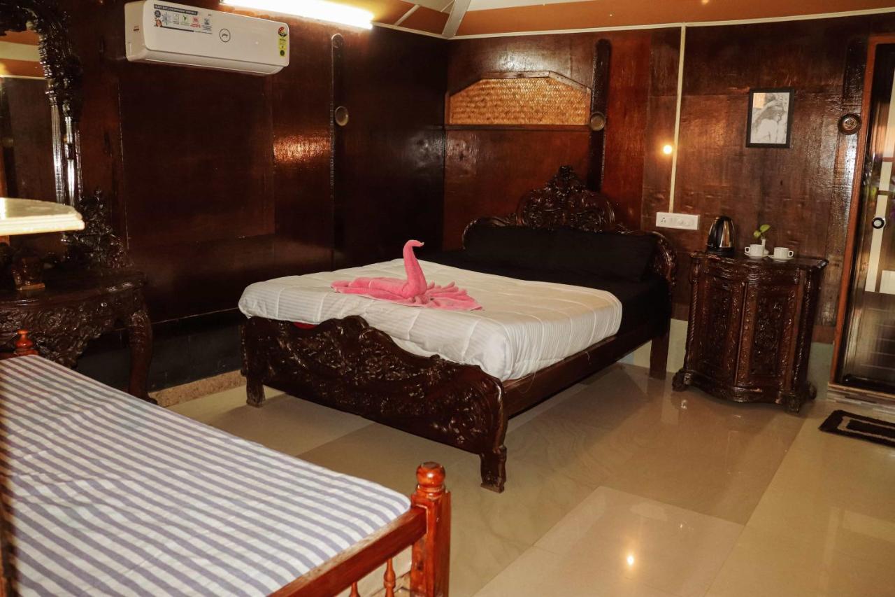 Kerala Bamboo House Hotel Varkala Esterno foto