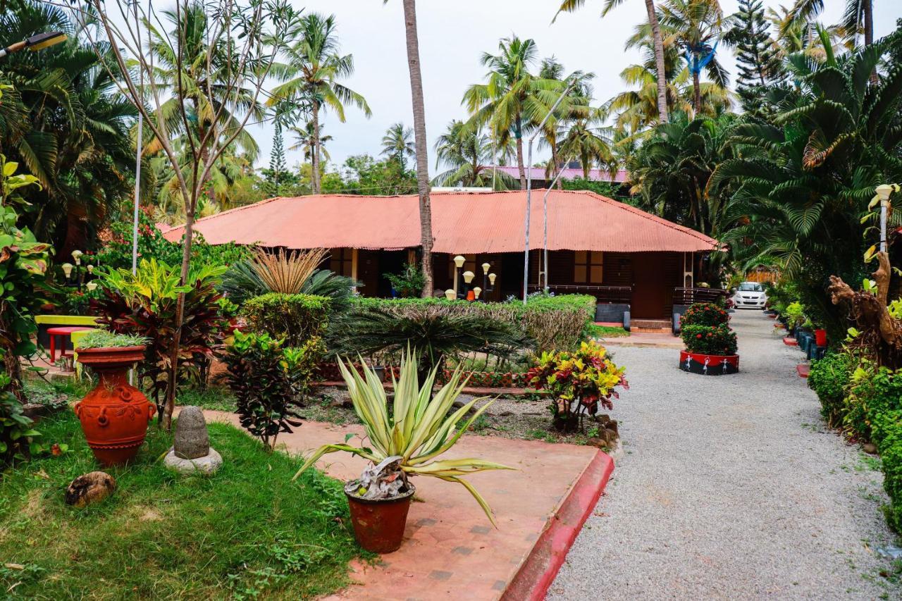 Kerala Bamboo House Hotel Varkala Esterno foto
