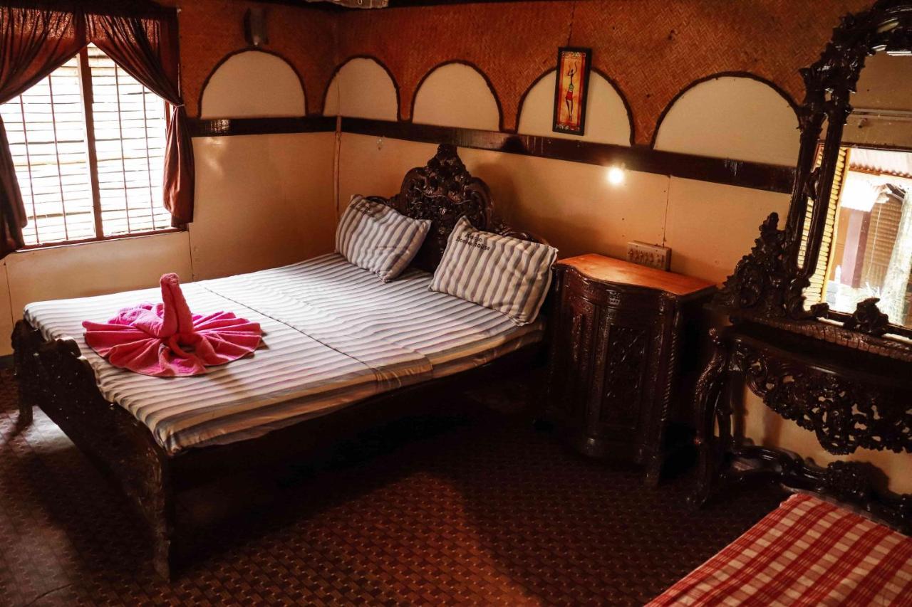 Kerala Bamboo House Hotel Varkala Esterno foto