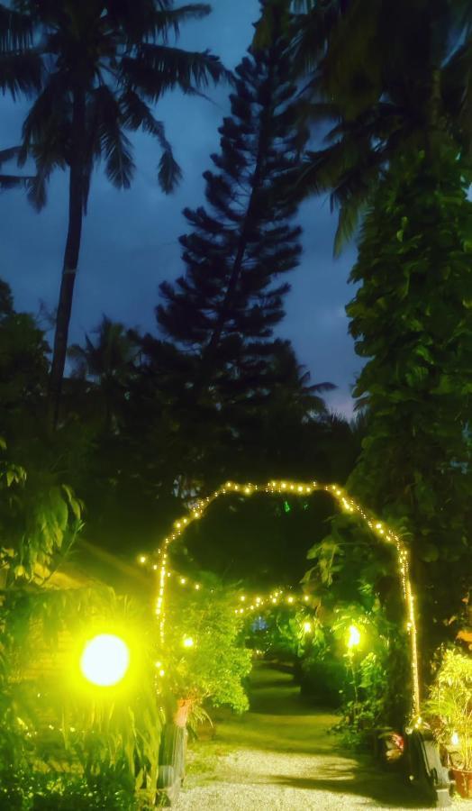 Kerala Bamboo House Hotel Varkala Esterno foto