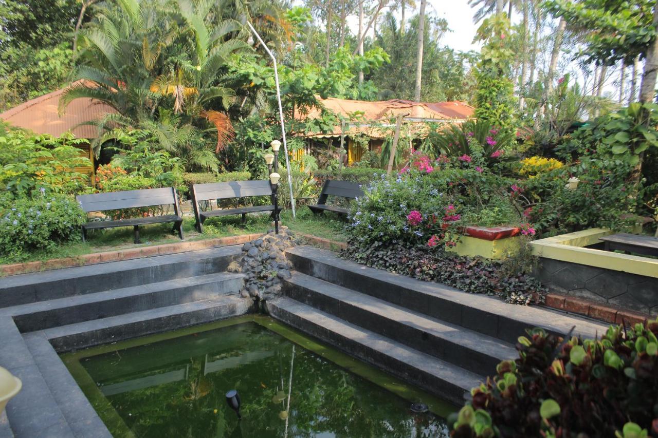 Kerala Bamboo House Hotel Varkala Esterno foto
