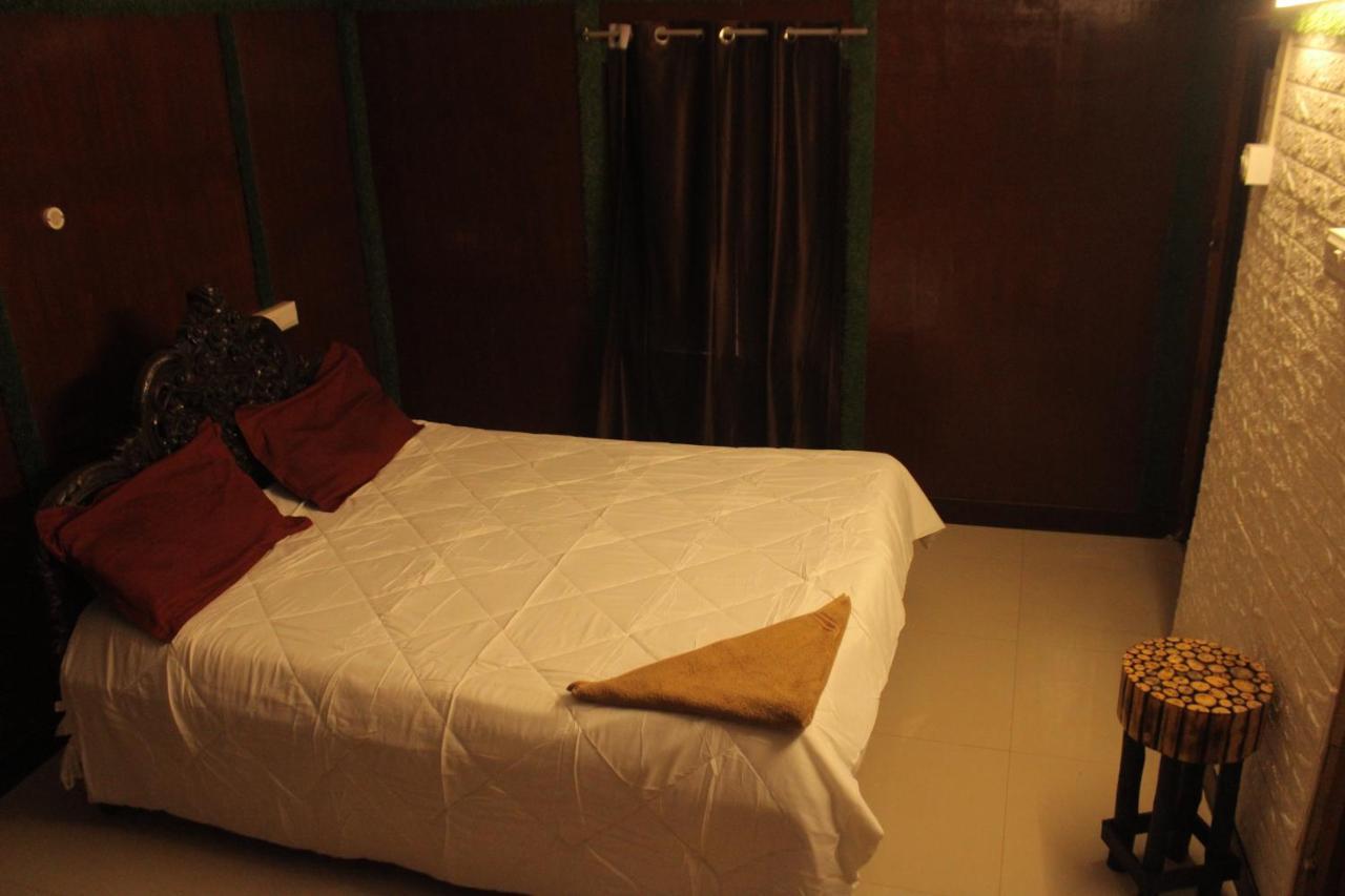 Kerala Bamboo House Hotel Varkala Esterno foto