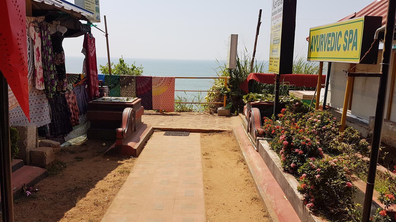 Kerala Bamboo House Hotel Varkala Esterno foto