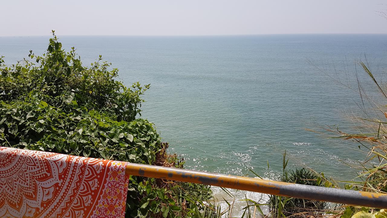 Kerala Bamboo House Hotel Varkala Esterno foto
