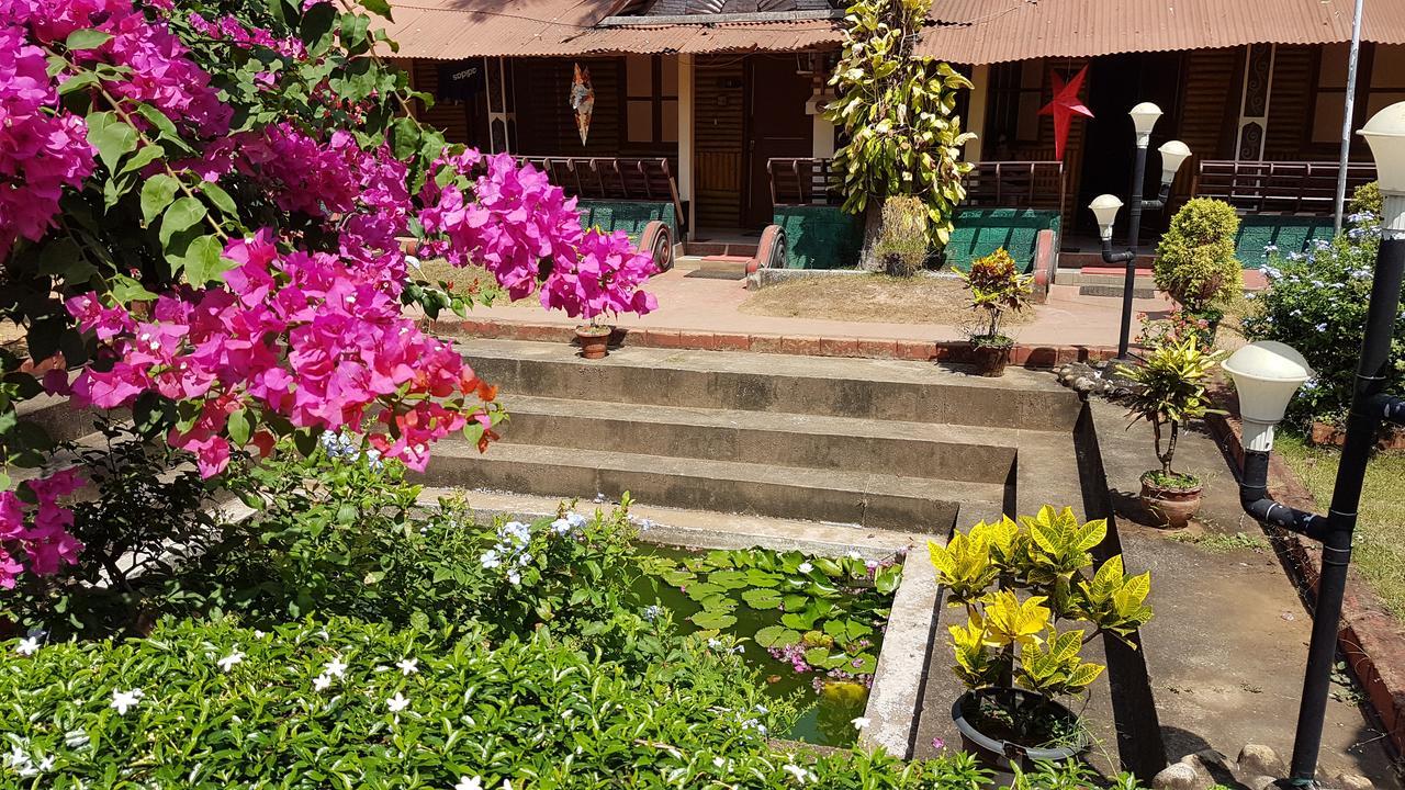 Kerala Bamboo House Hotel Varkala Esterno foto