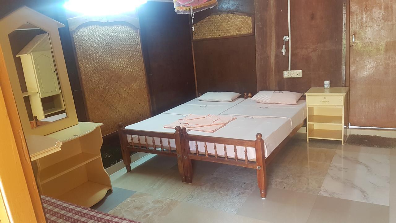 Kerala Bamboo House Hotel Varkala Esterno foto